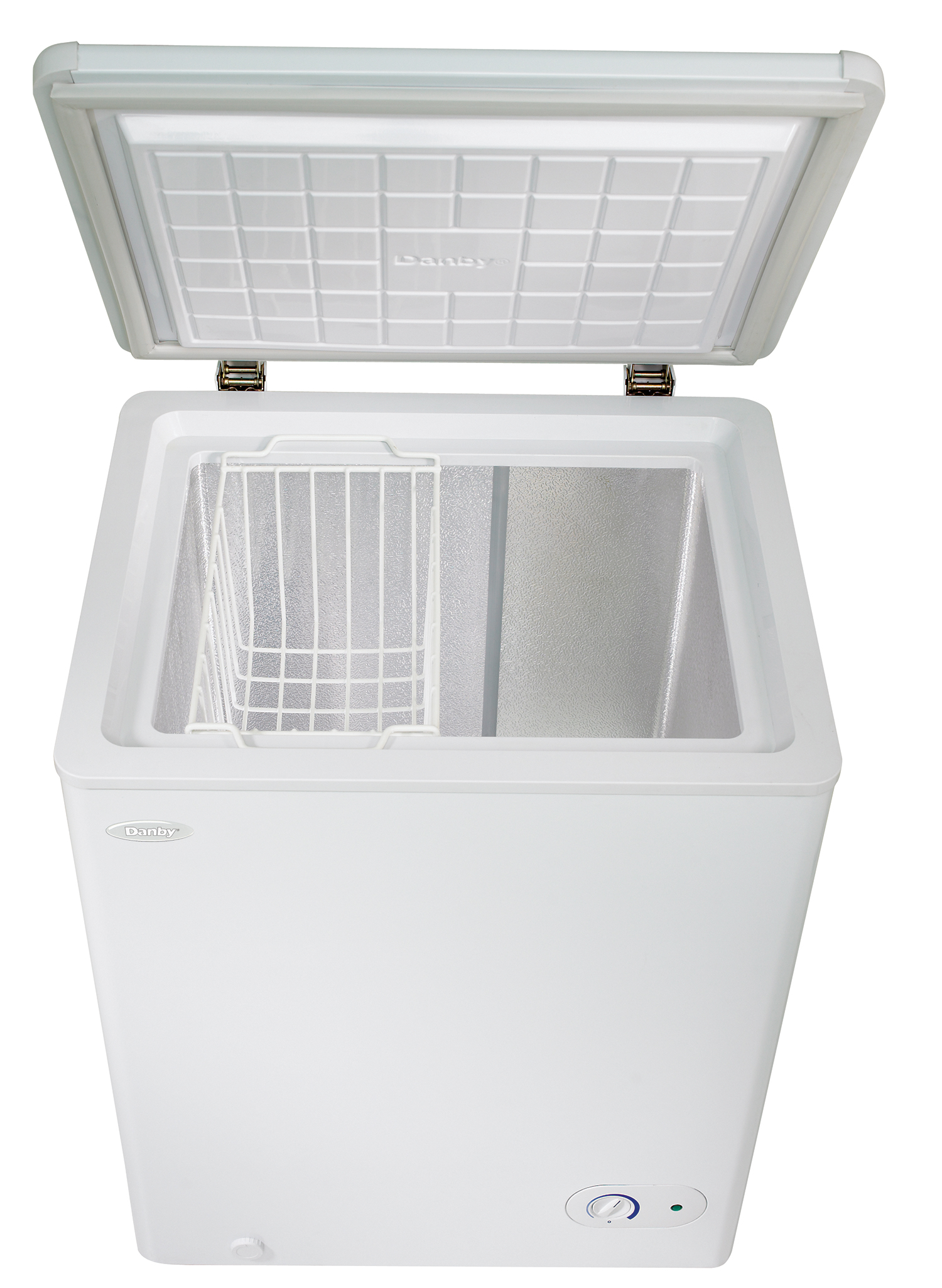 White Danby 93 L Compact Chest Freezer with Front-Mounted Mechanical Thermostat Easy Reach Basket and Energy Saving Foam Insulation Quiet Operation and Energy Efficient 