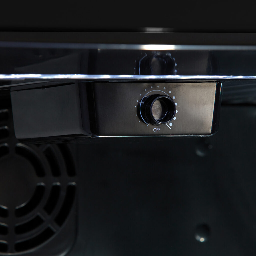 DAR110A3MDB_Detail_Thermostat.jpg