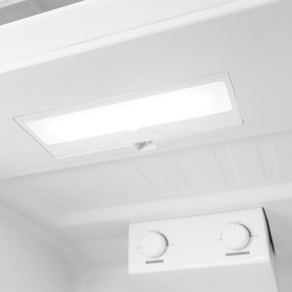 DFF142E1SSDB_Light.jpg