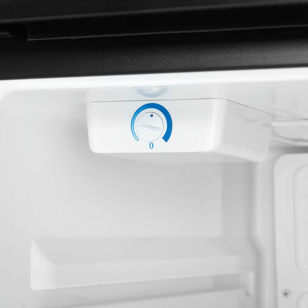 dkc054a1bsl2db-thermostat.jpg