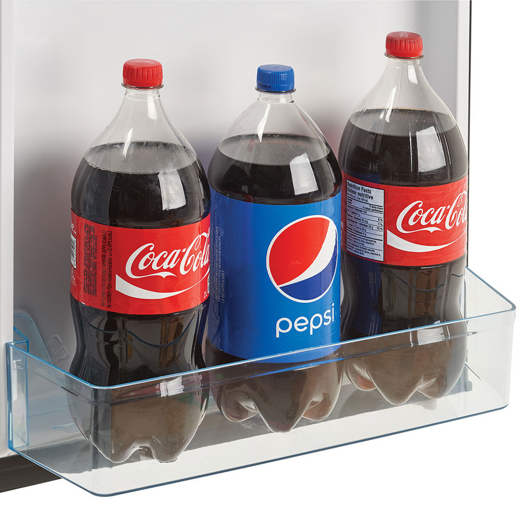 dcr045b1bsldb-3-bottle-storage.jpg
