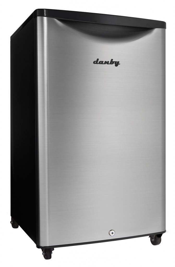 Dar044a6bsldbo Danby 4 4 Cu Ft Contemporary Classic Outdoor Compact Refrigerator En
