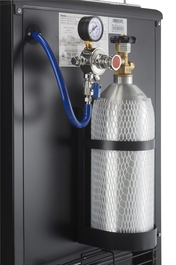 Dkc054a1bsldb Danby 5 4 Cu Ft Kegerator En Us