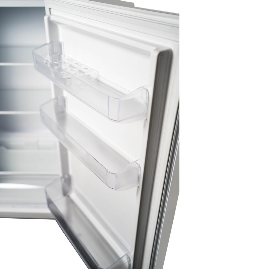 DPF074V1WDB-door-shelves-2_HiRes.jpg